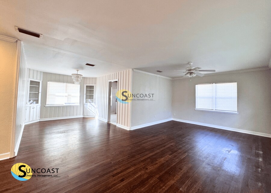 Building Photo - 1438 Magnolia Cir W