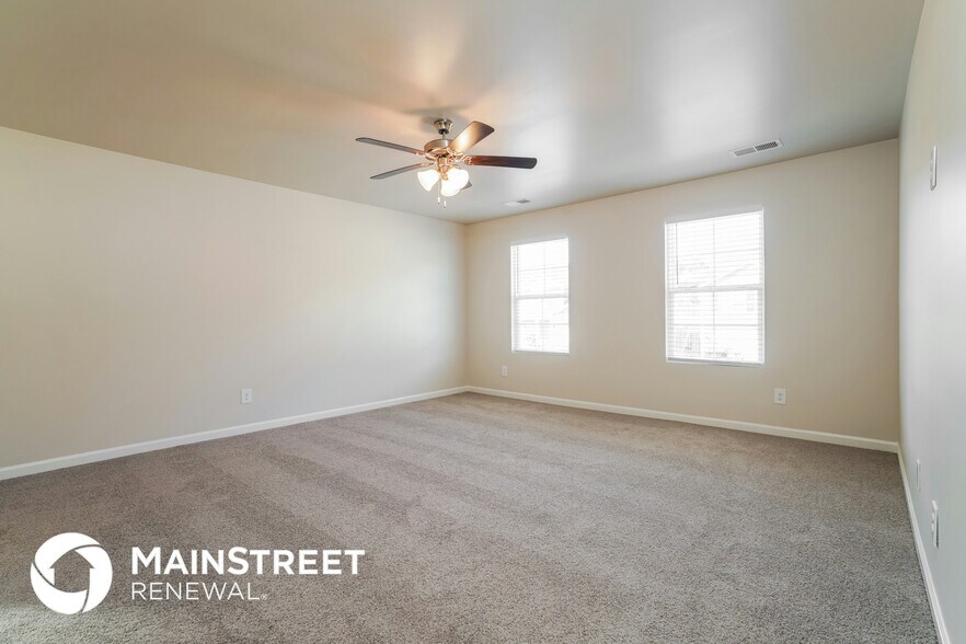 Building Photo - 1448 Archers Cv Wy