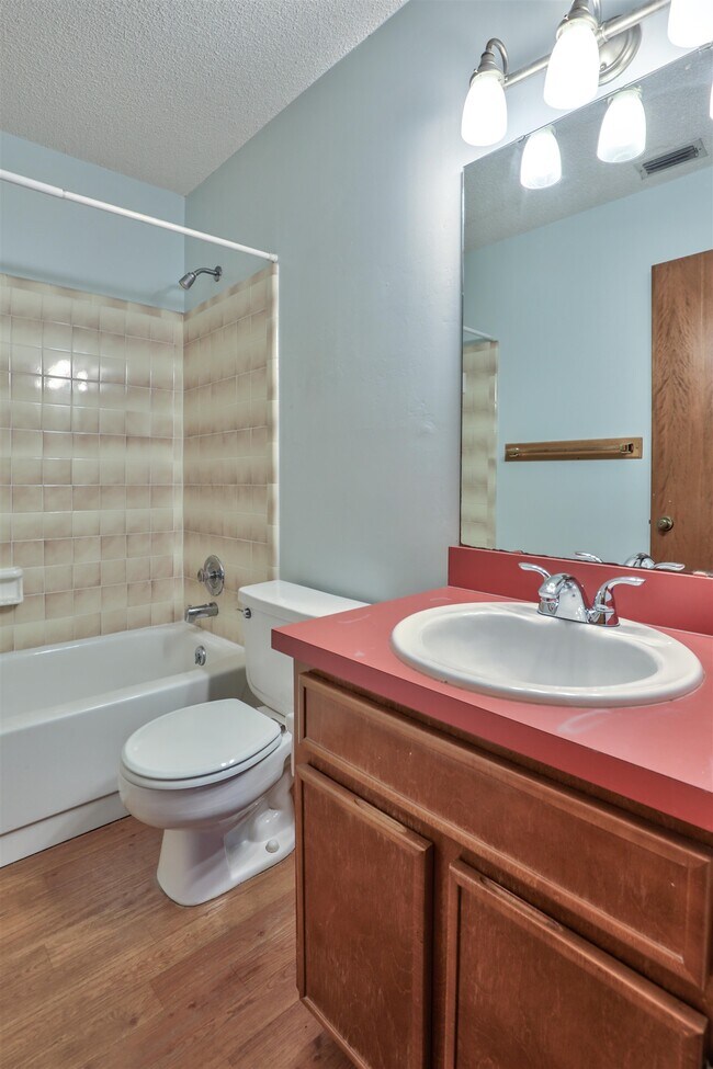 Building Photo - 1609 Willow Bend Way