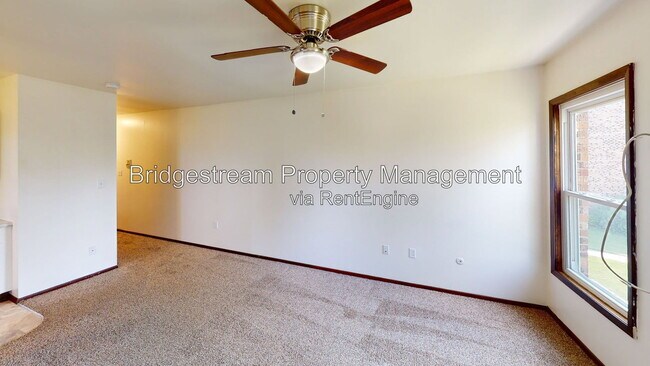 Building Photo - 7123 N Springboro Pike