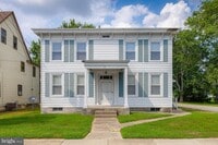 Building Photo - 18 Main St