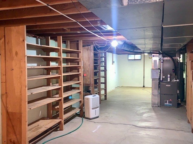 basement with built in shelving - 152 Flint Ridge Dr