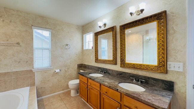 Building Photo - 7414 S Memphis St