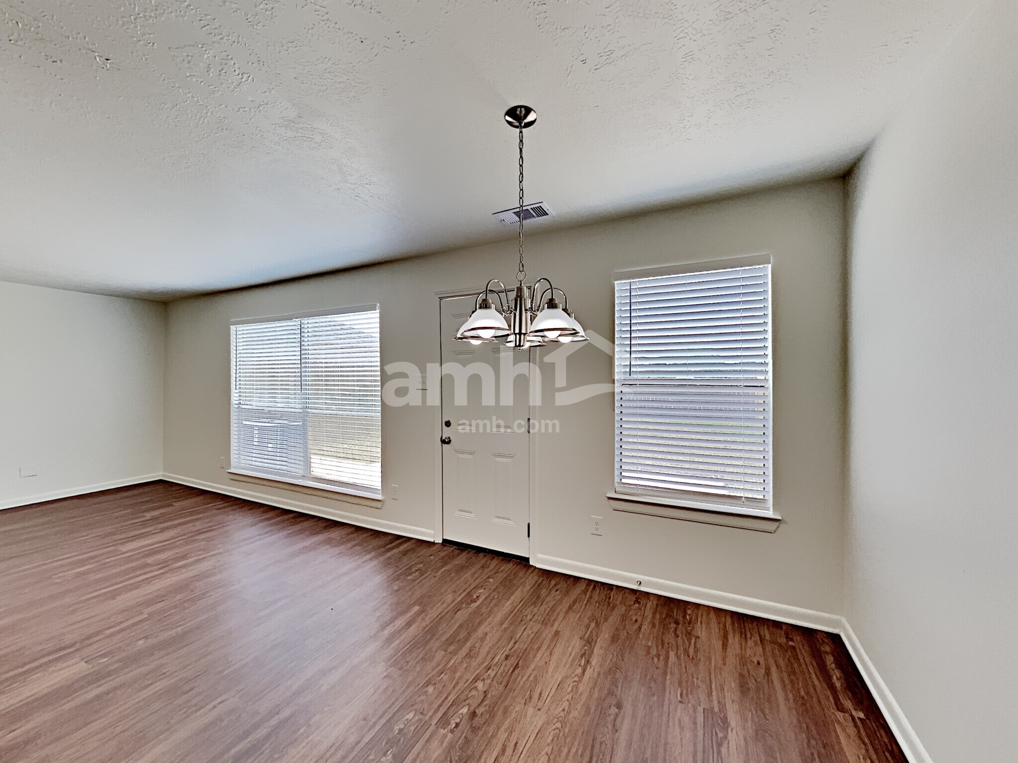 Building Photo - 6550 Garden Trail Ct