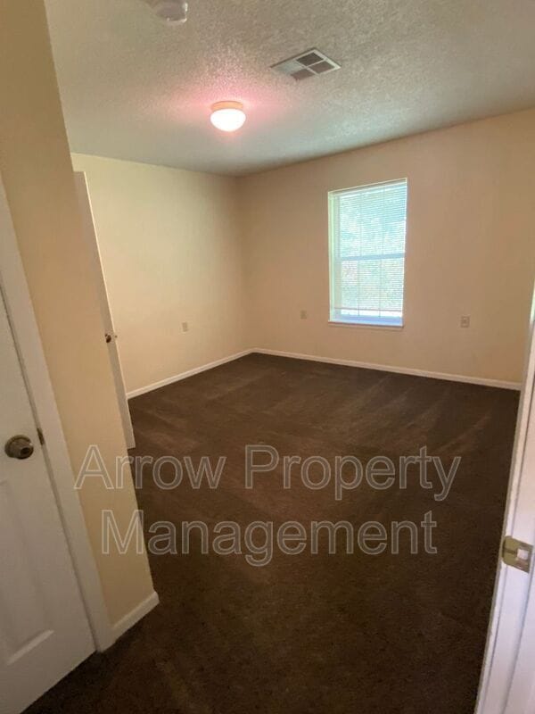 Building Photo - 1015 14th St