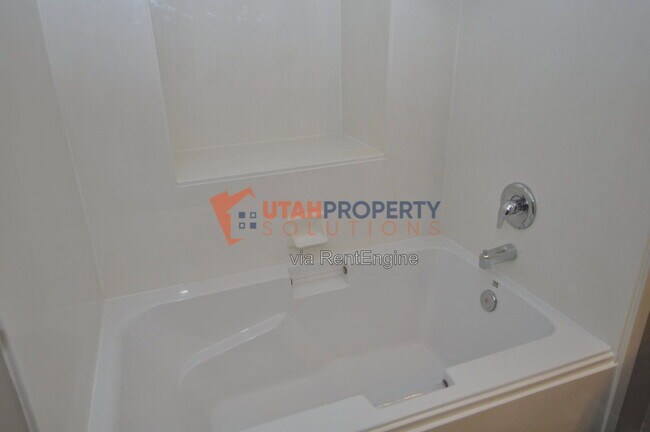 Building Photo - 7614 San Savino Way
