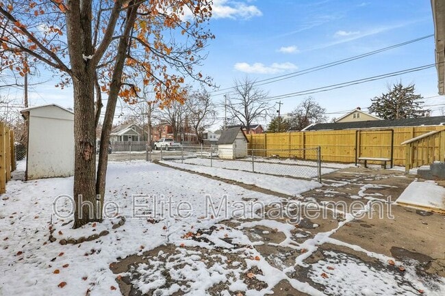 Building Photo - 785 S 18th St