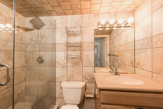 Bathroom - 3312 Northside Dr