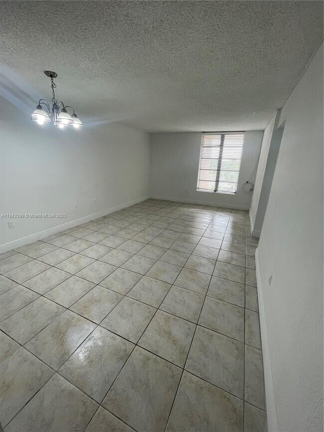 Building Photo - 10500 SW 108th Ave