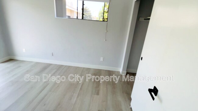 Building Photo - 4022 Mahaila Ave