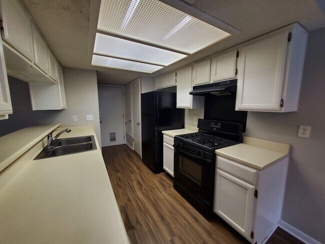 Building Photo - Lin Properties (7806 Topawa Cv)