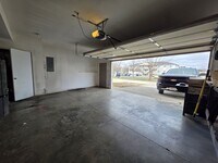 Building Photo - 3821 Marigold Dr