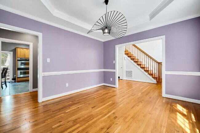 Building Photo - 4 Bedroom Home on 3.65 Acres in Moseley – Available September 22nd – $3,500/mo