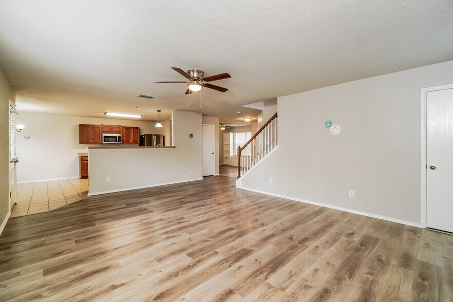 Building Photo - 141 Wistoria Ct