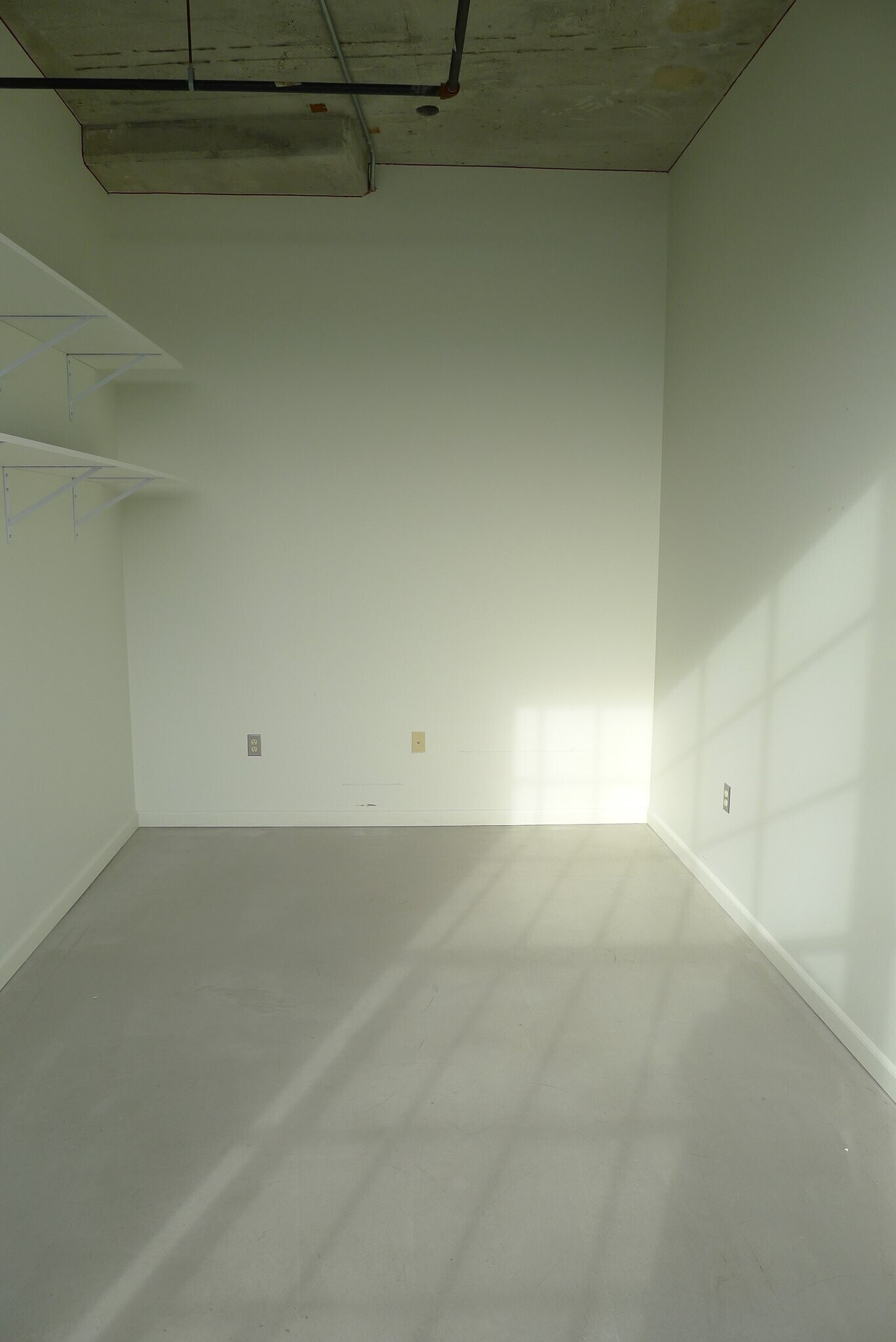 Building Photo - 41 Burroughs St