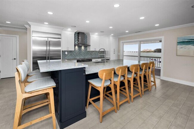 Building Photo - 804 Bay Point Dr