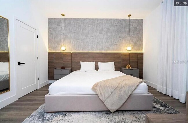 Building Photo - 9120 Boracay Ct