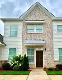 Building Photo - 3855 Academy Dr