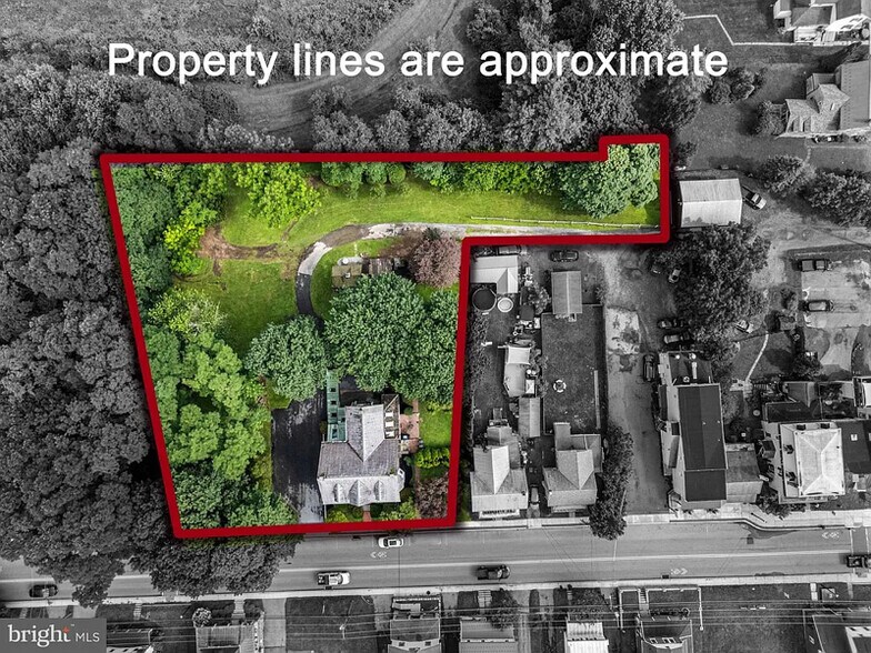 Building Photo - 28 W Main St