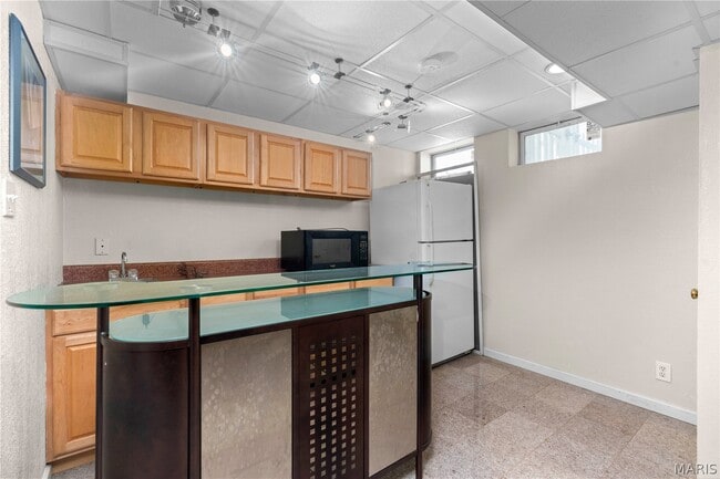 Building Photo - 2559 Barrett Pl Dr