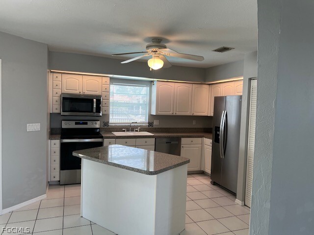 Building Photo - 17557 Duquesne Rd