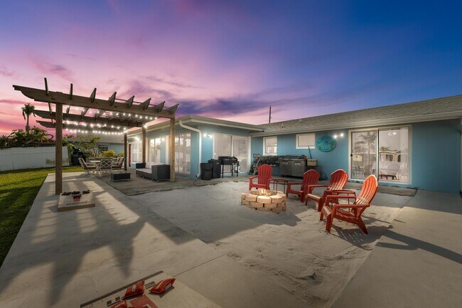 Primary Photo - 121 Carlisle Ave NW