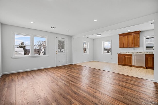 Building Photo - 917 Parkway Pl