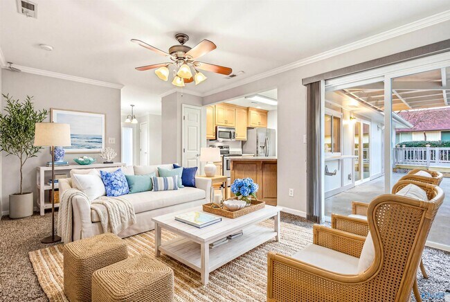 Building Photo - 2008 Burlingame Dr SE