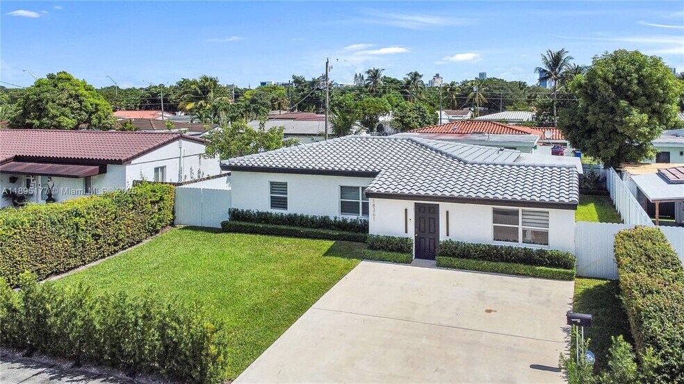 Primary Photo - 18361 NE 20th Pl