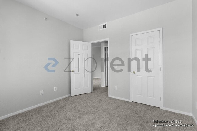 Building Photo - 701 Gibson Dr