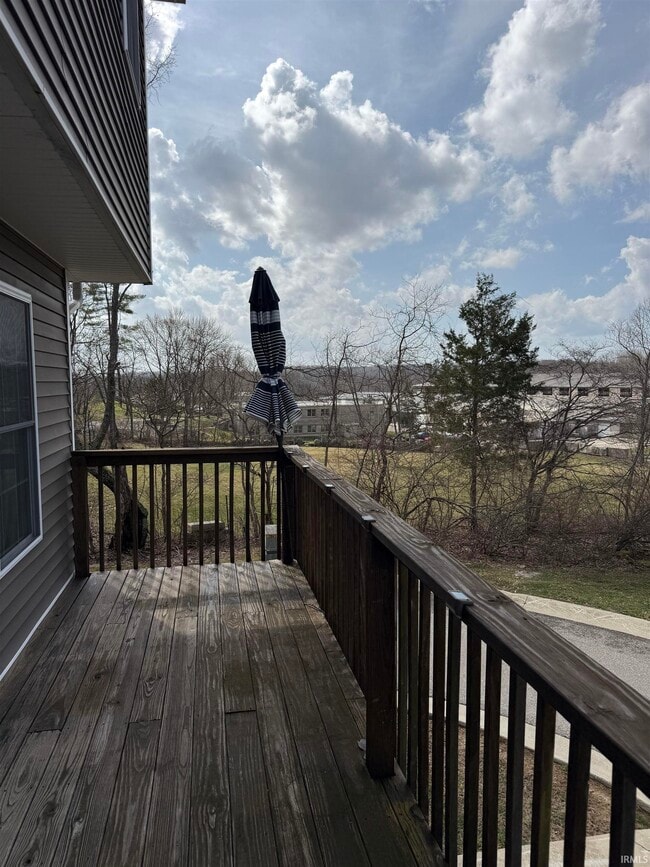 Building Photo - 2320 S Samuel Ln