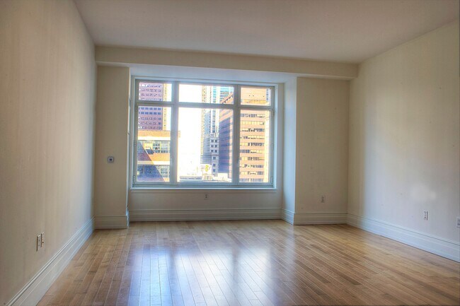 Building Photo - 130 S 18th St