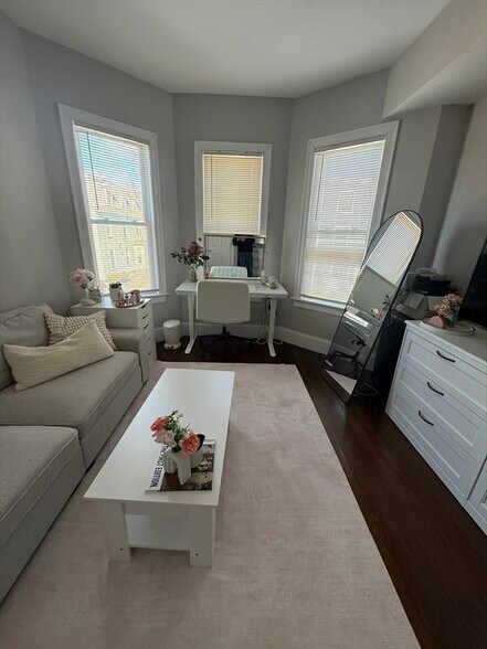 Building Photo - 21 Mount Vernon St