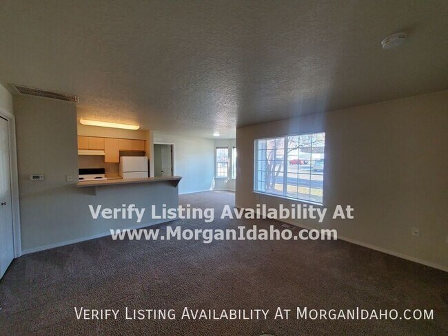 Building Photo - 217 N Avenger Ln