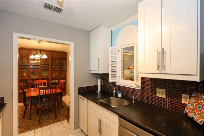 Building Photo - 402 Olde Mill Ln