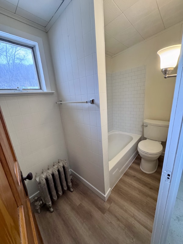 Building Photo - 229 S Nicholas St