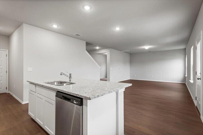 Building Photo - 5004 Sea Salt Dr
