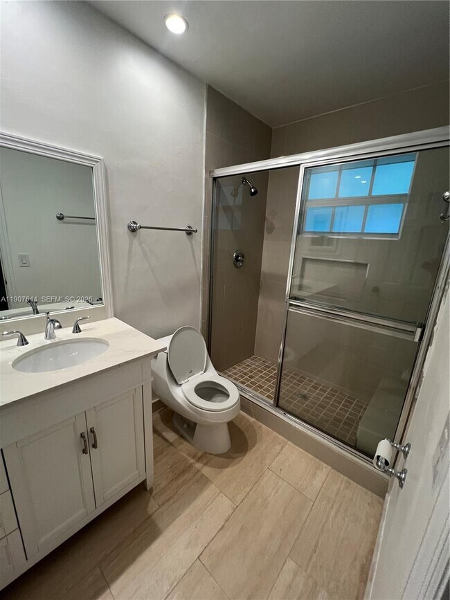 Building Photo - 12525 Bernal St