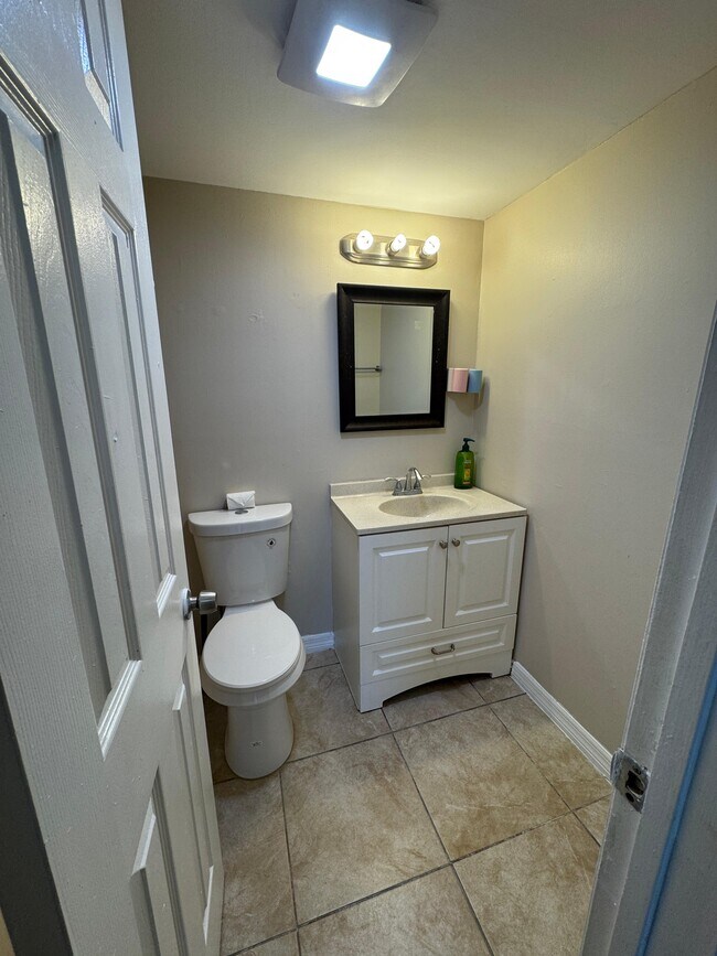 Building Photo - 2625 FL-590