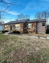 Building Photo - 307 W South St