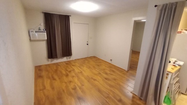 Building Photo - 1006 Columbia St