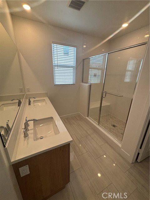 Building Photo - 1720 Park St