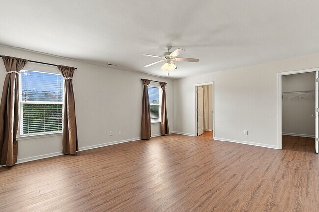 Building Photo - 4332 Burchard Dr