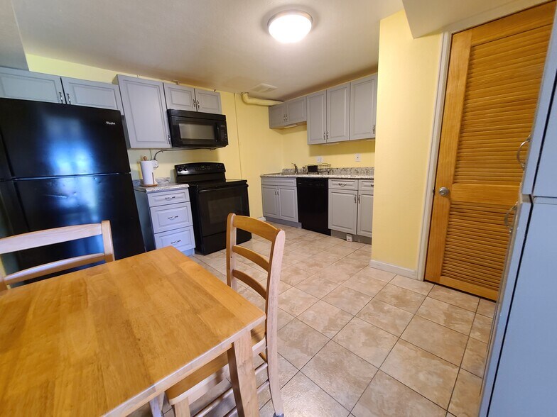 The Kitchen Table, Dishwasher, Electric Oven - 3812 Manchester St