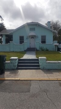 Building Photo - 223-2A1 N Hollywood Ave