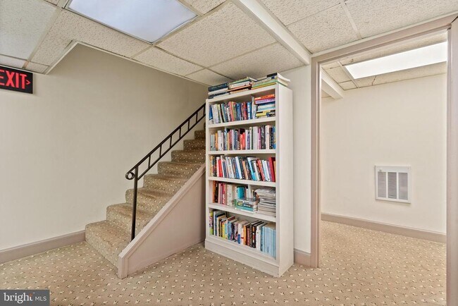 Building Photo - 1316 New Hampshire Ave NW