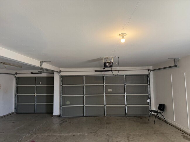 Building Photo - 5800 Potenza Ln