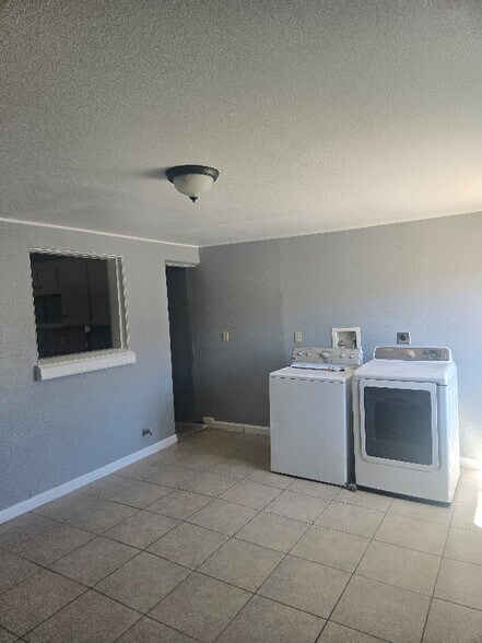 Building Photo - 4607 Cory Pl