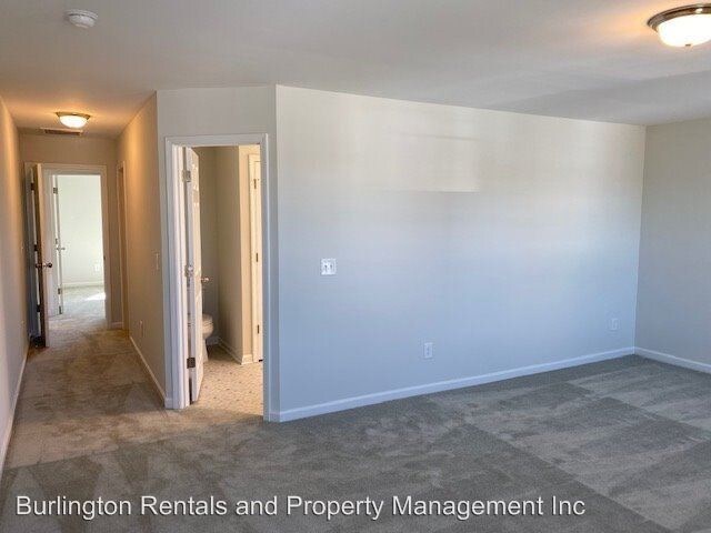 Building Photo - 4 br, 2.5 bath House - 252 Brassfield Dr.