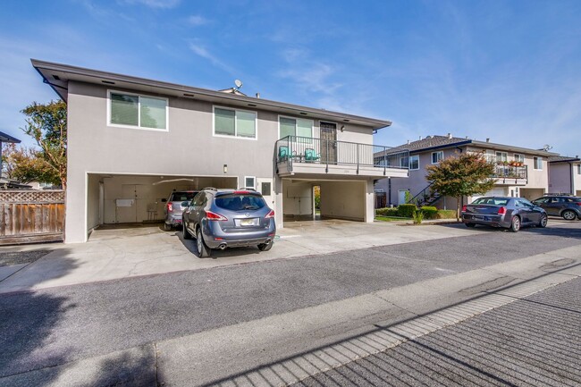 Building Photo - 2 Bedroom Condo Style Unit in South San Jo...